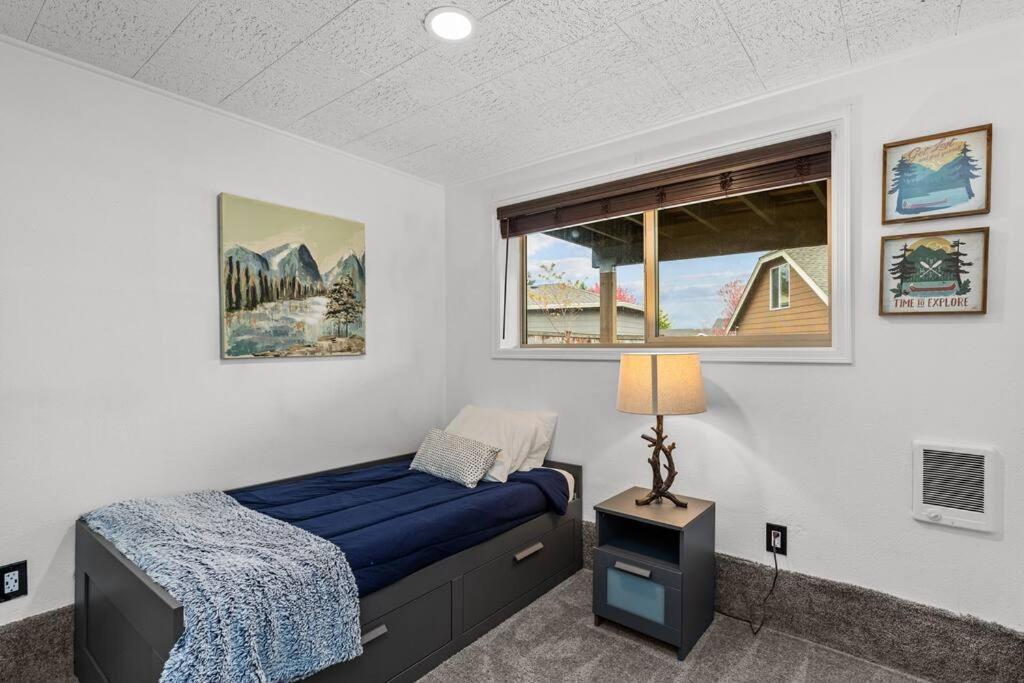 オーバーンPacific Nw Gem W/Hot-Tub 15 Minutes Airport.アパートメント エクステリア 写真